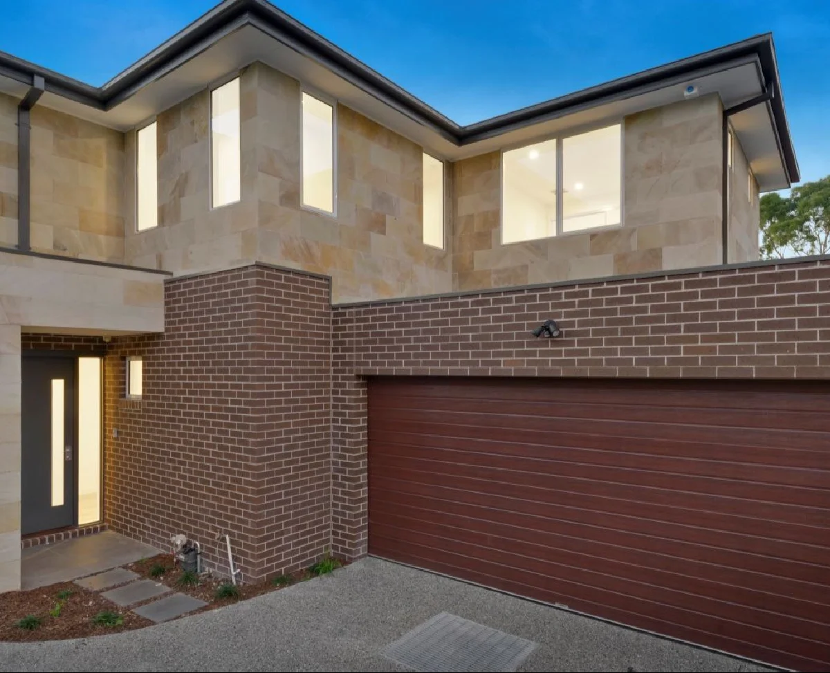 Unit 1 - Exterior - LowRes (2) (8)